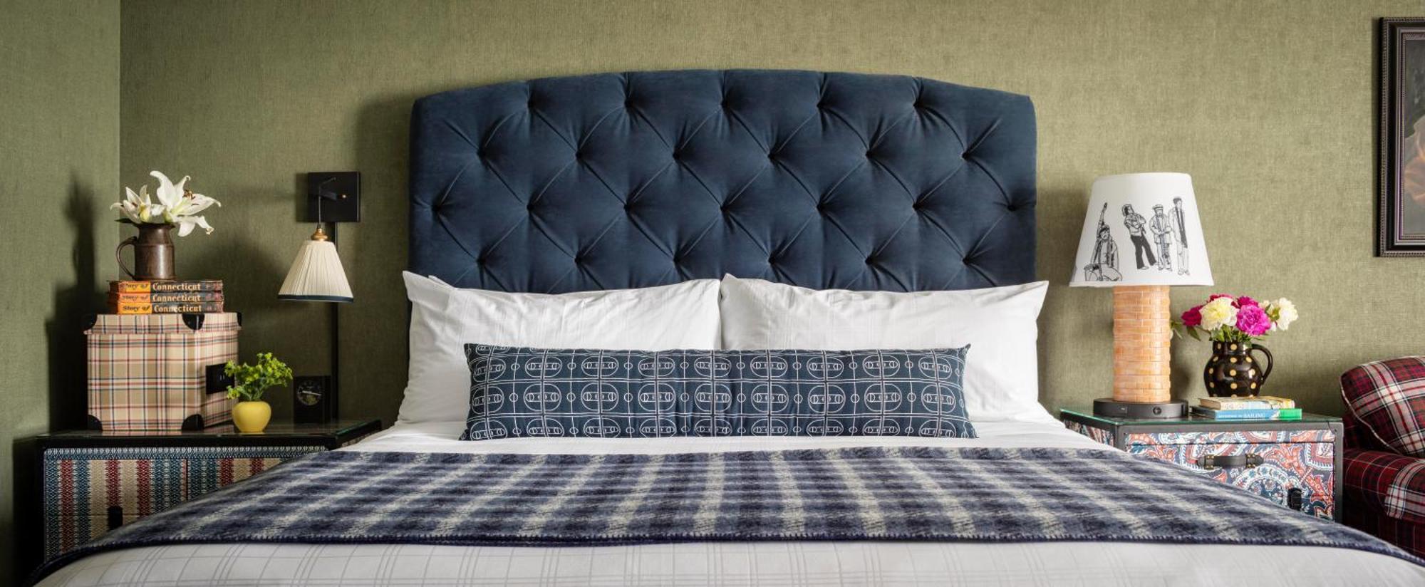 Graduate By Hilton Storrs Hotel 4*