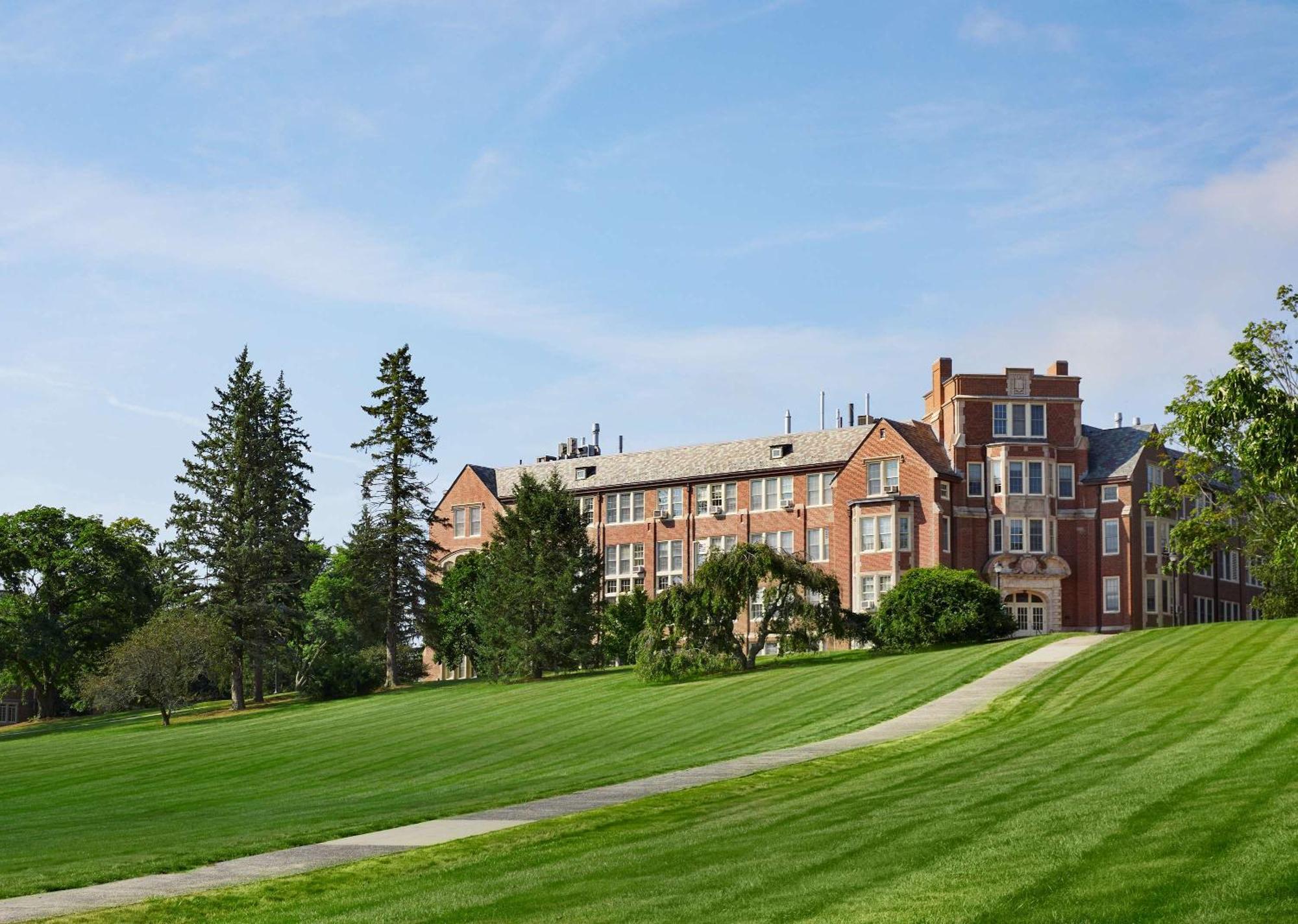 Hotel Graduate By Hilton Storrs 4*